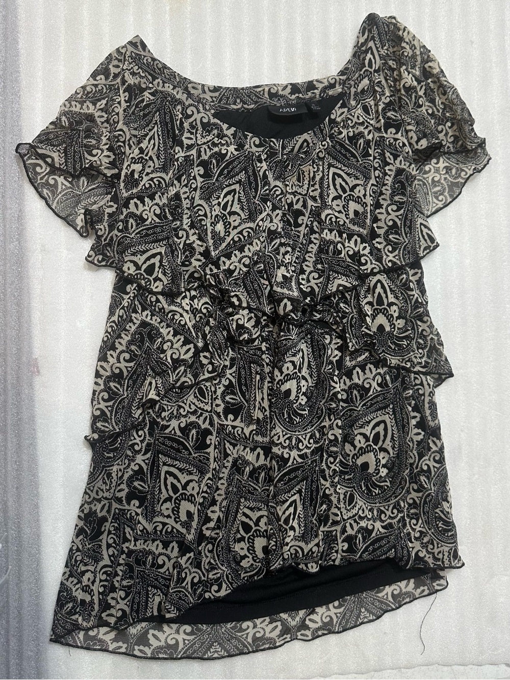Apt. 9 Black and Cream Paisley Ruffle Tier Blouse